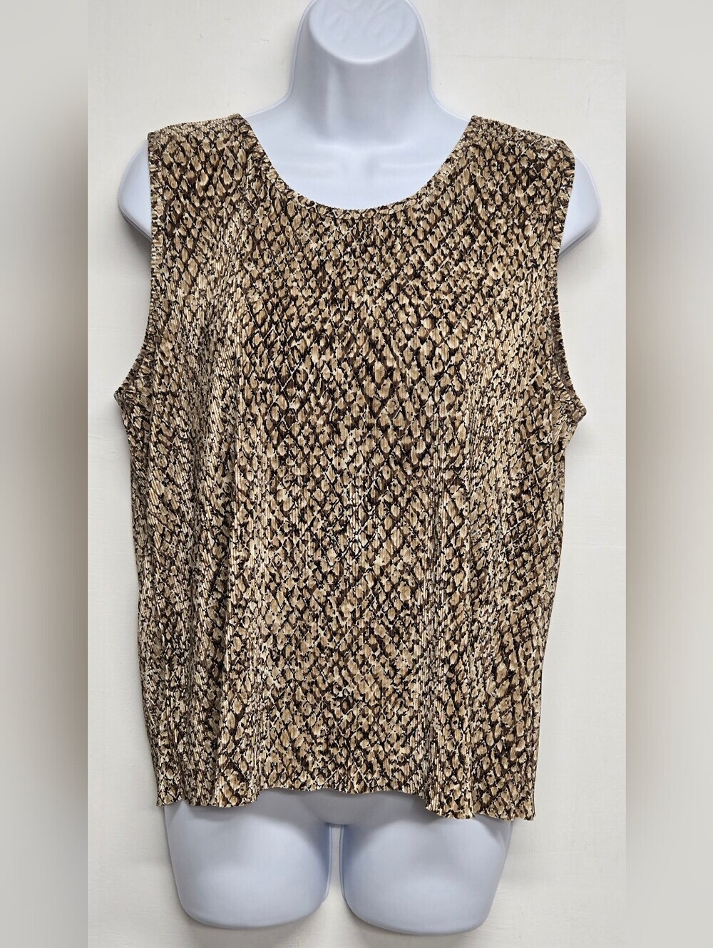Covington XL Top Sleeveless Scoop Earthy Animal Print Accordion Stretch Pleats
